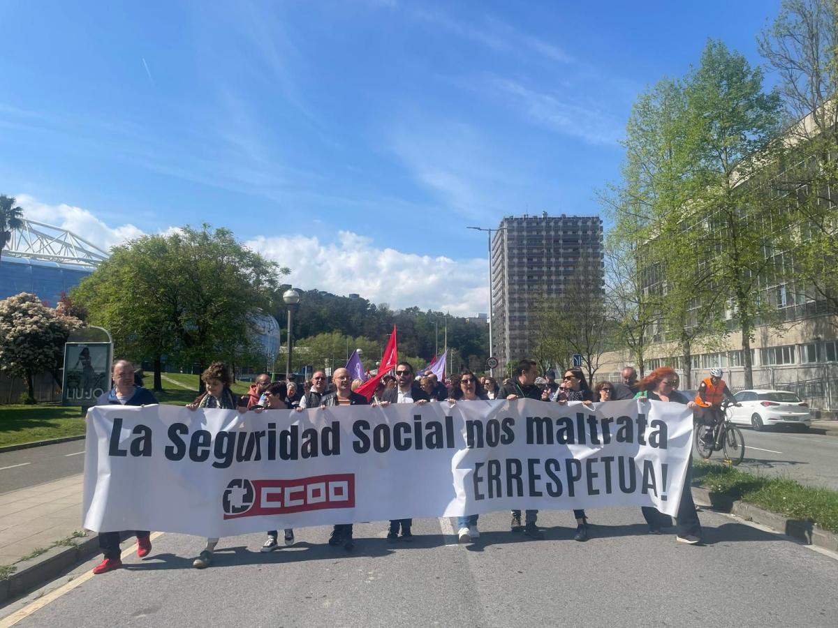 Foto archivo del 10 de abril de 2025 donde ya nos manifestamos frente al INSS