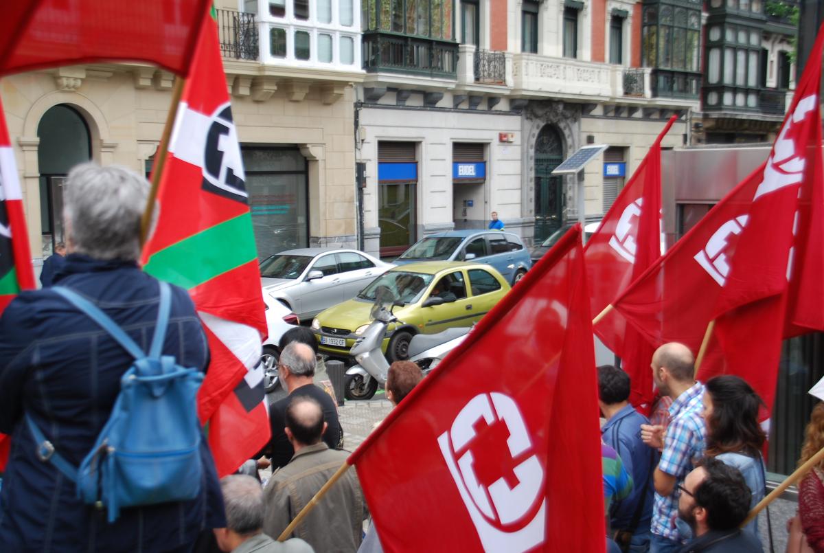 Foto archivo: protesta de Ayuda a Domicilio frente a Eudel