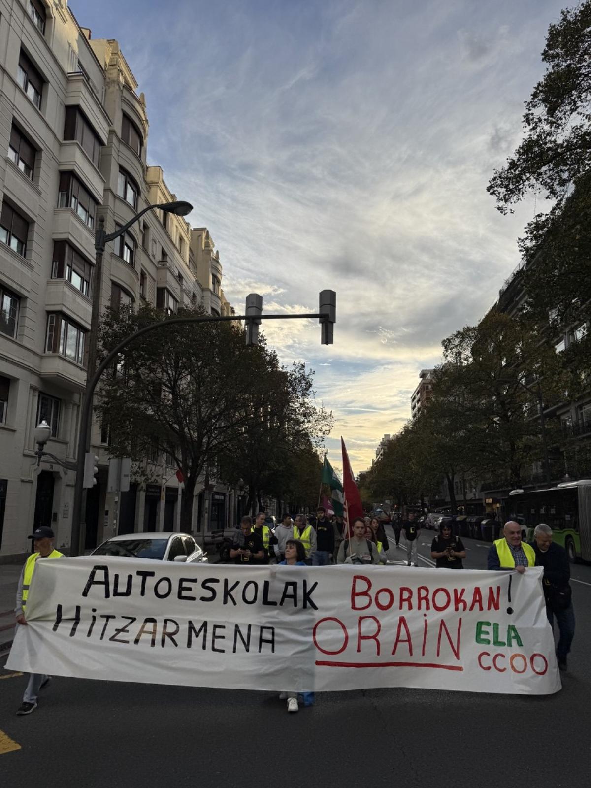 Movilización autoescuelas de Bizkaia